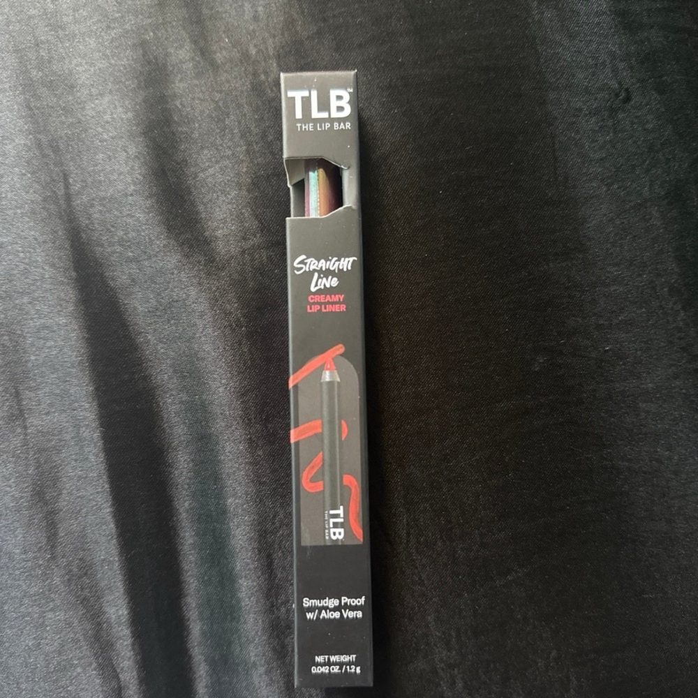 Straight Bawse - The Lip Bar Straight Line Creamy Lip Liner - Red